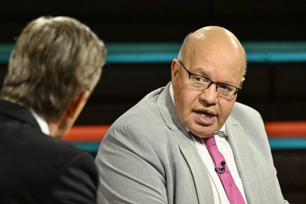 Markus Lanz with Peter Altmaier on October 8, 2026, on the Markus Lanz show, ZDF TV, talk show, Germany, German, German man, men, politics, politician, CDU, German politician, Italy, Italian, Italian, German presenter, photography, photographer, journalist, journalism,
