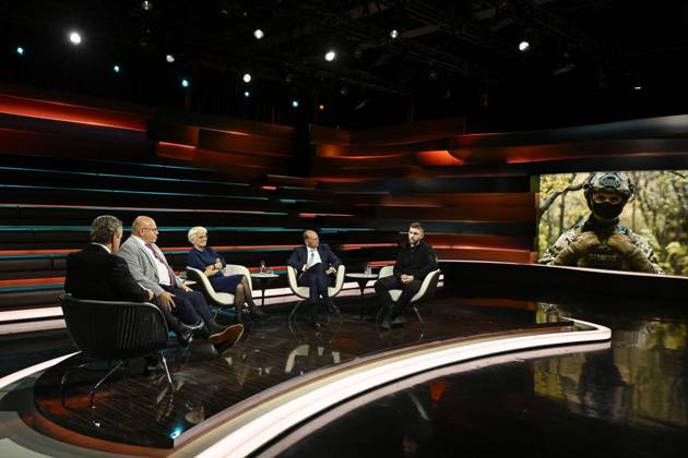 Panel discussion on *Markus Lanz*, ZDF, October 26, 2026, featuring Markus Lanz, P