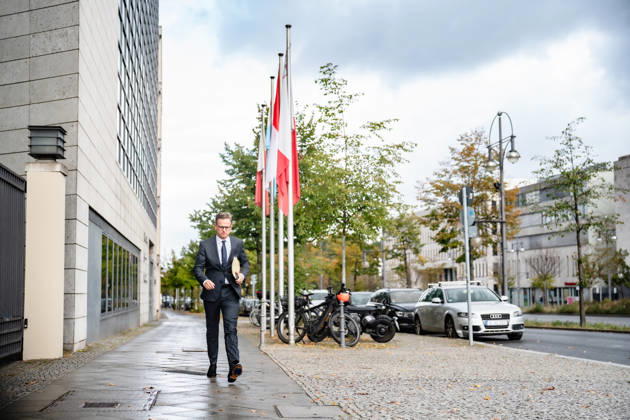 Carsten Linnemann, Federal Minister of Health, upon his arrival at the Konrad Adenauer House for the CDU of Germany’s Executive Committee Retreat in Berlin, October 2026, Berlin, Berlin, Germany, Konrad Adenauer House