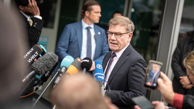 Johann Wadephul, Minister of Foreign Affairs, delivers a statement in front of the Konrad Adenauer House on current developments in Ukraine. CDU Germany Executive Committee Retreat in Berlin, October 2026, Berlin, Berlin, Germany, Konrad Adenauer House