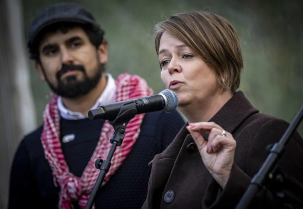 MALMÖ, October 11, 2026 — Katrin Stjernfeldt Jammeh, chair of the Malmö City Council, spoke as the Master Narratives monument was unveiled on Sunday in Jesusparken in Malmö. Malmö’s anti-racism monument, titled Master Narratives, was created by artists Susanna Marcus Jablonski and Santiago Mostyn and consists of 168 bronze rods tha  Copyright: xJohanxNilssonx xTTx INVIGNING MASTER NARRATIVES - MALMÖS ANTIRASISTISKA MONUMENT v9D_9WX7vCU