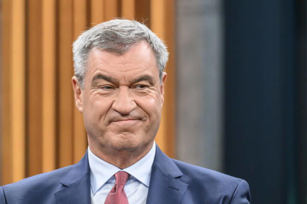Pictured, from left: Markus Söder, Minister-President of Bavaria, CSU, GER; Berlin, studio; guest on Caren Miosga’s political talk show, TV program, Das Erste, from Studio 20 in Berlin-Adlershof, Topic: How will the government get out of the crisis, Mr. Söder, October 11, 2026, Copyright: HMBxMedia UwexKoch