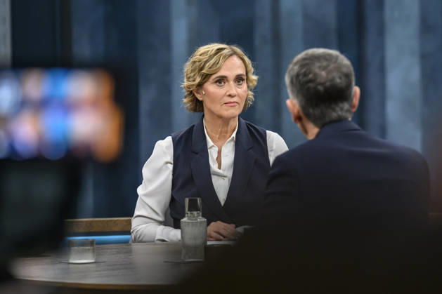 Pictured, from left: Caren Miosga, GER, Berlin, studio, guest on Caren Miosga’s show, political talk show, TV, program, Das Erste, from Studio 20 in Berlin-Adlershof, topic: How Will the Government Get Out of the Crisis, Mr. Söder? October 11, 2026, Copyright: HMBxMedia UwexKoch