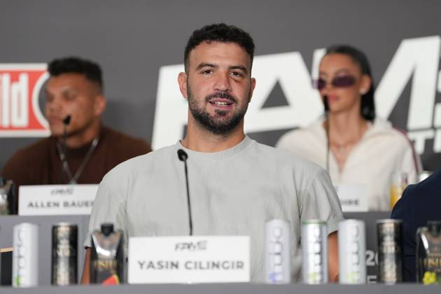 Fame Fighting 2026 Press Conference: Yasin Cilingir at the press conference for the fourth edition of Fame Fighting Celebrity Boxing on October 11, 2026, at the Atlantic Hotel in Essen, North Rhine-Westphalia