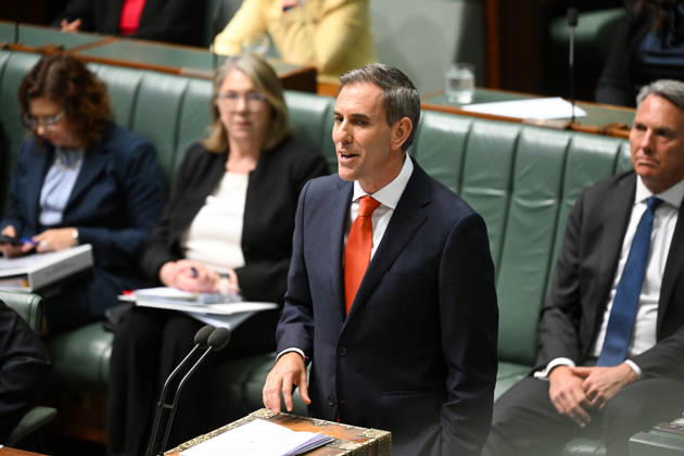 QUESTION TIME, Australian Treasurer Jim Chalmers speaks during Question Time in the House of Representatives at Parliament House in Canberra, Monday, October 12, 2026. ( NO ARCHIVING CANBERRA AUSTRALIAN CAPITAL TERRITORY Australia  Copyright: xLUKASxCOCHx 20261012194099167030
