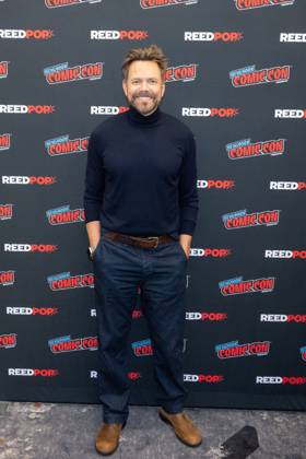 October 11, 2026, New York, New York, United States: Joel McHale attends a FOX Entertainment s panel discussion Fox Comedy Panel With Jon Hamm & Joel McHale.during New York Comic Con 2026 at The Jacob K. Javits Convention Center on October 11, 2026 in New York City. New York United States  - ZUMAs197 20261011_aaa_s197_379 Copyright: xRonxAdarx
