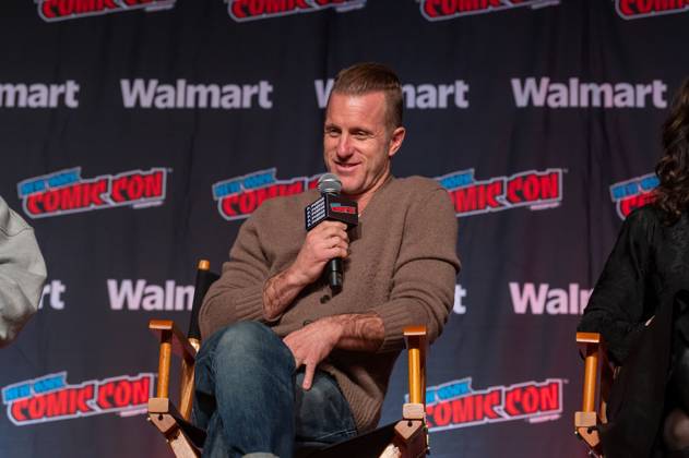 October 11, 2026, New York, New York, United States: Scott Caan speaks at a panel discussion for CBS new series NCIS: NEW YORK.during New York Comic Con 2026 at The Jacob K. Javits Convention Center on October 11, 2026 in New York City. New York United States - ZUMAs197 20261011_aaa_s197_417 Copyright: xRonxAdarx