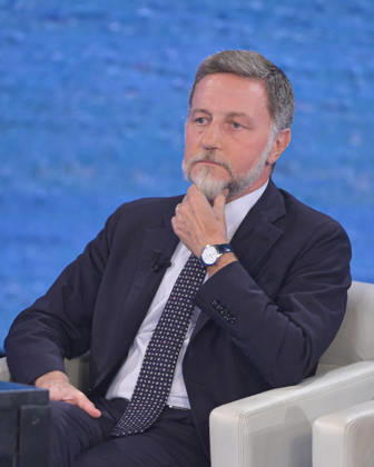 Photo by Mario Romano, IPP Milan, October 11, 2026. TV show *Che Tempo Che Fa*. Pictured: journalist Massimo Giannini. Italy Photo Press World. Copyright *Che Tempo Che Fa*