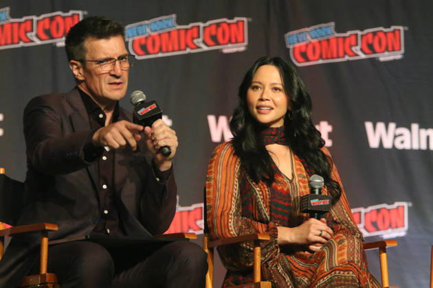 NEW YORK, NY- OCTOBER 11: Nathan Fillion and Melissa O Neil pictured at The Rookie panel during New York Comic Con 2026 at Javits Center on October 11, 2026 in New York City. Copyright: xRWx