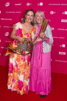 Sarah Willis with her mother at the 2026 Opus Klassik Awards ceremony at the Konzerthaus am Gendarmenmarkt in Berlin, October 11, 2026 Foto:xC.xBehringx xFuturexImagex opus_6140