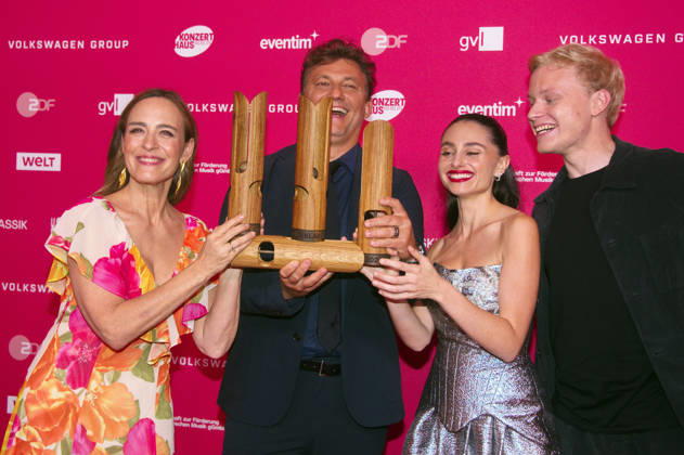 Sarah Willis, Jonas Kaufmann, Esther Abrami, and Alexander Malofeev at the 2026 Opus Klassik Awards ceremony at the Konzerthaus am Gendarmenmarkt in Berlin, October 11, 2026 Foto:xC.xBehringx xFuturexImagex opus_6147