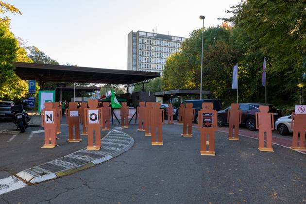 This image shows a striker picket at the VRT during a strike in the public services in Belgium, against the Federal Government s budgetary measures, organised by the trade unions on Monday 12 October 2026 in Brussels. NICOLASxMAETERLINCK 189536615