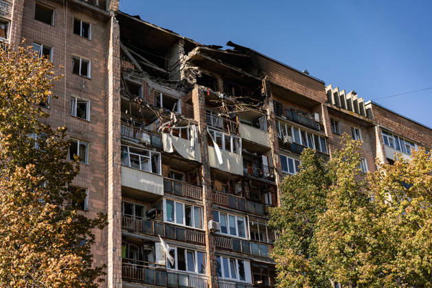 Russian drone attack hits residential building in Ukraine s Kharkiv, injuring 13 KHARKIV, UKRAINE - OCTOBER 12: A view of a heavy damage following a drone attack that injured 13 people in Kharkiv, Ukraine, on October 12, 2026. Firefighters, police officers and rescue teams were dispatched to the scene to assist affected residents. Carlo Bravo Anadolu Kharkiv Ukraine. Editorial use only. Please get in touch for any other usage.  Copyright: x2026xAnadoluxCarloxBravox