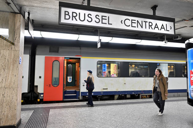 Public sector workers go on strike in Belgium BRUSSELS, BELGIUM - OCTOBER 12: Passengers are seen at the Brussels Central Station as public sector workers go on strike to protest the government s budget and austerity policies in Brussels, Belgium, on October 12, 2026. The strike disrupts railway services across the country and causes interruptions to public transportation. Dursun Aydemir Anadolu Brussels Belgium. Editorial use only. Please get in touch for any other usage.  Copyright: x2026xAnadoluxDursunxAydemirx