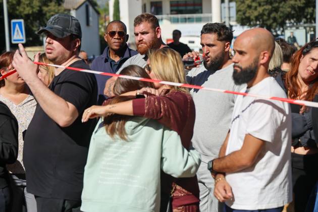 News Brief: Lakanal Middle School in Aubagne PHOTOPQR LA PROVENCE Gilles BADER Marseille October 12, 2026 News Brief: Lakanal Middle School in Aubagne A middle school student shot a teacher and the principal On October 12, 2026, the principal of a middle school in Aubagne, Bouches-du-Rhône, France, and a teacher were wounded by a hunting rifle shot fired by a student who had entered the school armed with a shotgun. Marseille, BDR, France Copyright: xPHOTOPQR LAxPROVENCE MAXPPPxGillesxBADERx 20261012PVL0479 20261012PVL0479