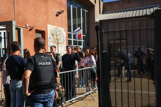 News Brief: Lakanal Middle School in Aubagne PHOTOPQR LA PROVENCE Gilles BADER Marseille October 12, 2026 News Brief: Lakanal Middle School in Aubagne A middle school student shot a teacher and the principal On October 12, 2026, the principal of a middle school in Aubagne, Bouches-du-Rhône, France, and a teacher were wounded by a hunting rifle shot fired by a student who had entered the school armed with a shotgun. Marseille, BDR, France Copyright: xPHOTOPQR LAxPROVENCE MAXPPPxGillesxBADERx 20261012PVL0482 20261012PVL0482
