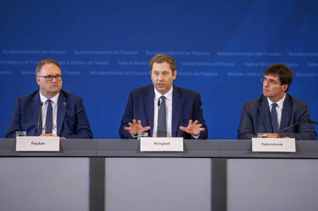Lars Klingbeil (SPD), Federal Minister of Finance, at a press conference Lars Klingbeil (SPD), Federal Minister of Finance, at a press conference at the Ministry of Finance on October 12, 2026, in Berlin, Berlin, Berlin, Germany, Ministry of Finance