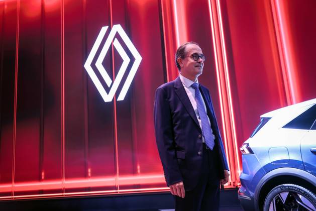 Paris, France le 12 octobre 2026 - Ouverture du Mondial de l Auto 2026 a Paris Expo Porte de Versailles - Opening of the Paris Motor Show 2026 at Paris Expo Porte de Versailles Ici CEO of French car maker Renault Group, Francois Provost  Copyright: xSebastienxTOUBONx