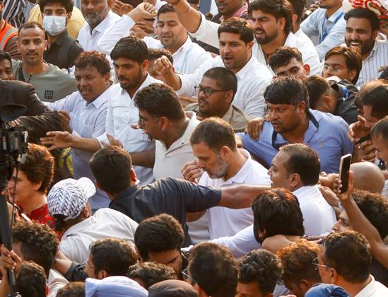 Rahul Gandhi Leads Delhi Protest NEW DELHI, INDIA, OCTOBER 12, 2026: Congress leader Rahul Gandhi takes part in a protest march from Barakhamba Road towards the Supreme Court in New Delhi, demanding the resignation of India s Chief Election Commissioner Gyanesh Kumar over alleged irregularities in the Special Intensive Revision (SIR) of electoral rolls. The Election Commission denies wrongdoing. New Delhi India Copyright: x xVishalxKapoorx xJNAxPressx