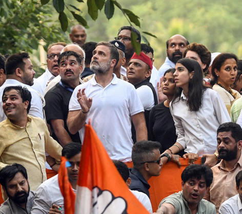 INDIA bloc leaders call for a march towards the Supreme Court New Delhi, Oct 12 (ANI): Lok Sabha LoP Rahul Gandhi with Samajwadi Party National President Akhilesh Yadav, Congress MP Priyanka Gandhi Vadra, RJD leader Tejashwi Yadav, NCP-SCP MP Supriya Sule and others during the INDIA bloc s protest march towards the Supreme Court against Chief Election Commissioner Gyanesh Kumar, in New Delhi on Monday. New Delhi Delhi India Copyright: xANIx ANI_20261012363