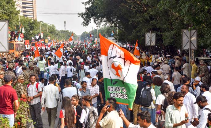 RECORD DATE NOT STATED INDIA Bloc protest march towards the Supreme Court in New Delhi New Delhi, Oct 12 (ANI): Indian Youth Congress (IYC) members and supporters gather in large numbers during the INDIA Bloc protest march towards the Supreme Court, in New Delhi on Monday. NEW DELHI Delhi India Copyright: xx ANI_20261012376