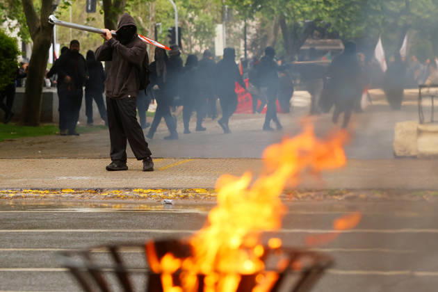 Santiago, October 12, 2026 The assembly of indigenous organizations calls for a march: Indigenous Peoples in Resistance for Autonomy and Demilitarization. Jonnathan Oyarzun Aton Chile, Santiago, Chile Aton 1198932  Copyright: JONNATHANxOYARZUN ATONxCHILE