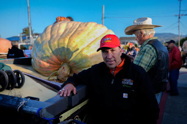 53rd Annual Safeway World Championship Pumpkin Weigh-Off in Half Moon Bay HALF MOON BAY, CA - OCTOBER 12: 53rd annual Safeway World Championship Pumpkin Weigh-Off is held at the I.D.E.S. Grounds in Half Moon Bay, California, United States on October 12, 2026. Tayfun Coskun Anadolu California United States. Editorial use only. Please get in touch for any other usage.  Copyright: x2026xAnadoluxTayfunxCoskunx