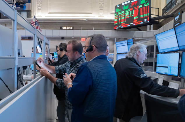 October 12, 2026, New York, New York, USA: A trader works on the trading floor of the New York Stock Exchange (NYSE) in New York, NY on October 12, 2026. New York USA - ZUMAr339 20261012_znp_r339_002 Copyright: xLevxRadinx