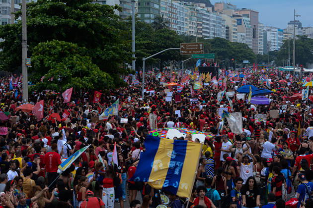 RIO DE JANEIRO, RJ - 12.10.2026: BRASIL PELA DEMOCRACIA RJ - Pro-Lula rally held this afternoon (12) during Brazil for democracy RJ held in Copacabana in Rio de Janeiro, RJ. x3030172x  CarlosxSanttos