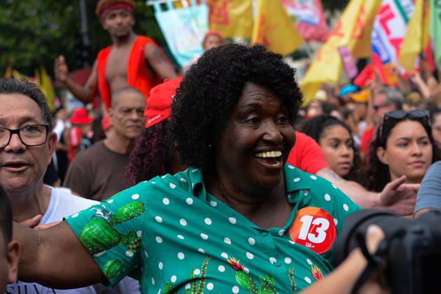 RIO DE JANEIRO, RJ - 12.10.2026: BRASIL PELA DEMOCRACIA RJ - Benedita da Silva at the pro-Lula event held this afternoon (12) during Brasil pela democracia Rj held in Copacabana in Rio de Janeiro, RJ. x3030185x  CarlosxSanttos