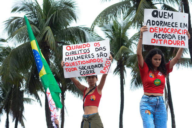 RIO DE JANEIRO, RJ - 12.10.2026: BRASIL PELA DEMOCRACIA RJ - Pro-Lula rally held this afternoon (12) during Brazil for democracy RJ held in Copacabana in Rio de Janeiro, RJ. x3030197x  CarlosxSanttos