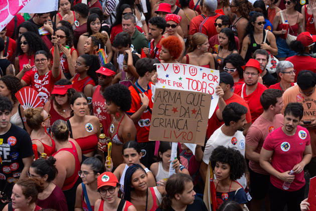 RIO DE JANEIRO, RJ - 12.10.2026: BRASIL PELA DEMOCRACIA RJ - Pro-Lula rally held this afternoon (12) during Brazil for democracy RJ held in Copacabana in Rio de Janeiro, RJ. x3030215x  CarlosxSanttos