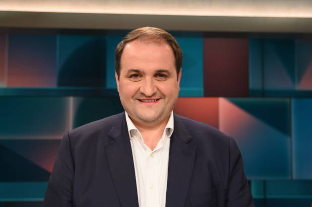 Politician Nathanael Liminski, CDU, Minister for Federal and European Affairs, International Affairs, and Media for the State of North Rhine-Westphalia, appeared as a guest on the ARD talk show *Hart aber Fair* to discuss the topic Strong Peripheries, Weak Center: Will It Stay This Way?