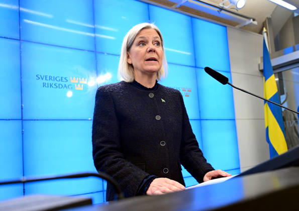 STOCKHOLM, SWEDEN 20261013 Social Democratic Party leader Magdalena Andersson holds a press conference after her meeting with the Speaker of the Riksdag regarding her exploratory mandate STOCKHOLM, SWEDEN x10030x  Copyright: xJonasxEkströmer TTx MAGDALENA ANDERSSON SONDERINGSUPPDRAG Jfmv_vYmNjM