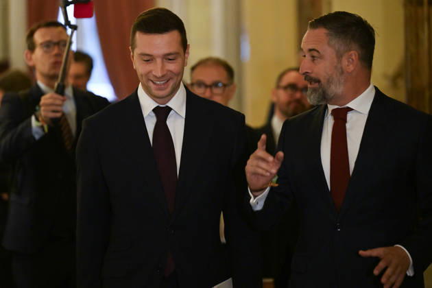 Vox leader Abascal and RN chief Bardella attend Forum Europa in Madrid MADRID, SPAIN - OCTOBER 13: Leader of Spain s far-right Vox party Santiago Abascal (R) and President of France s far-right National Rally (Rassemblement National - RN) party Jordan Bardella (L) attend the Forum Europa session in Madrid, Spain, on October 13, 2026. Burak Akbulut Anadolu Madrid Spain. Editorial use only. Please get in touch for any other usage.  Copyright: x2026xAnadoluxBurakxAkbulutx