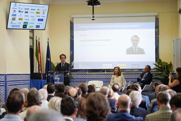 The Gaesco Forum on Key Infrastructure for the City is held in Seville. The Regional Minister of Public Works and Mobility for the Regional Government of Andalusia, Mario Munoz Atanet, speaks at the Gaesco Forum with the presentation Infrastructure for Seville: Challenges and Opportunities October 13, 2026, in Seville, Andalusia, Spain October 13, 2026 Seville, Andalusia, Spain Seville, Andalusia, Spain Spain Copyright: xGogoxLobatox 7842135