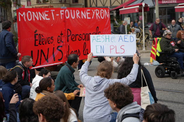 Students protest in Saint-Etienne, France SAINT-ETIENNE, FRANCE - OCTOBER 13: Thousands of people, carrying placards, march during a demonstration called by education unions and high school representatives amid the third teachers strike in two weeks in Saint-Etienne, France, on October 13, 2026. According to the prefecture, around 2,000 people took part in the march, while unions estimated the turnout at at least 4,000. A student delegation was due to meet with the prefect, while high school students called for another day of action on October 17. Stringer Anadolu Saint-Etienne France. Editorial use only. Please get in touch for any other usage.  Copyright: x2026xAnadoluxStringerx