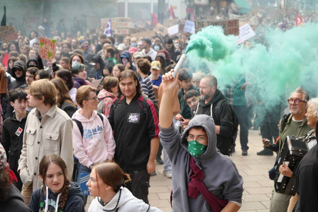 Students protest in Saint-Etienne, France SAINT-ETIENNE, FRANCE - OCTOBER 13: Thousands of people, carrying placards, march during a demonstration called by education unions and high school representatives amid the third teachers strike in two weeks in Saint-Etienne, France, on October 13, 2026. According to the prefecture, around 2,000 people took part in the march, while unions estimated the turnout at at least 4,000. A student delegation was due to meet with the prefect, while high school students called for another day of action on October 17. Stringer Anadolu Saint-Etienne France. Editorial use only. Please get in touch for any other usage.  Copyright: x2026xAnadoluxStringerx