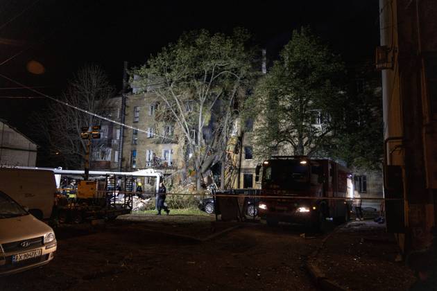 October 13, 2026, Kharkiv, Ukraine: KHARKIV, UKRAINE, OCTOBER 12, 2026: A Russian strike destroyed a section of a four-story residential building in the Kholodnohirskyi District of Kharkiv, Ukraine, on the evening of October 12. Authorities said Russian forces used Banderol-type missiles in the attack. Rescuers recovered the bodies of three people, and search operations continued. Kharkiv Ukraine - ZUMAq101 20261013_zna_q101_038 Copyright: xAndrewxClingx