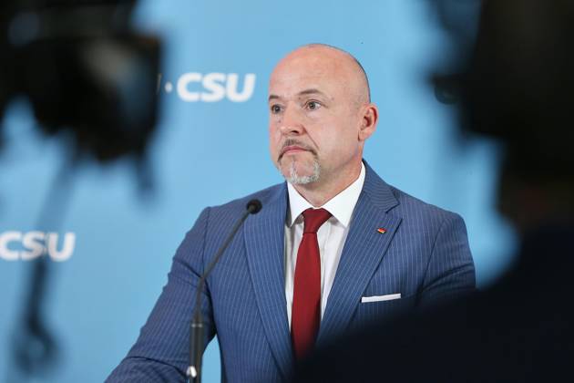 Berlin, Germany, October 13, 2026 German Bundestag Union Parliamentary Group Meeting CSU State Group Leader Alexander Hoffmann Copyright: xdtsxNachrichtenagenturx dts_138368