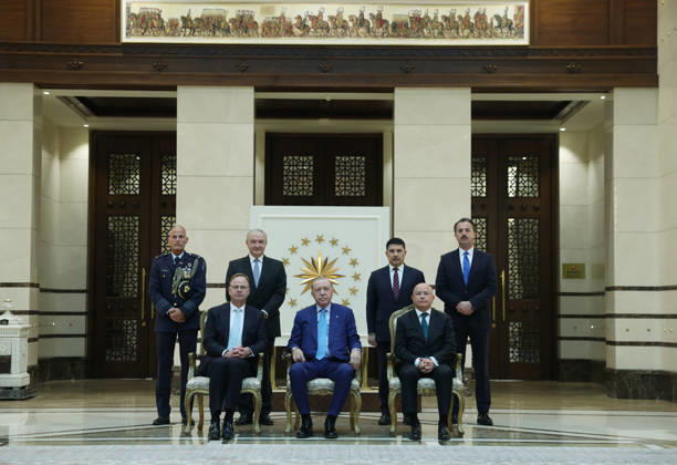 Turkish President Recep Tayyip Erdogan ANKARA, TURKIYE - OCTOBER 13: (----EDITORIAL USE ONLY - MANDATORY CREDIT - TURKISH PRESIDENCY MURAT KULA HANDOUT - NO MARKETING NO ADVERTISING CAMPAIGNS - DISTRIBUTED AS A SERVICE TO CLIENTS----) Turkish President Recep Tayyip Erdogan and Holland s new Ambassador to Turkiye, Alle Dorhout pose for a family photo after receiving the credentials of Holland s new Ambassador to Turkiye during a ceremony at the Presidential Complex in Ankara, Turkiye on October 13, 2026. TUR Presidency Murat Kula Anadolu Ankara Turkey. Editorial use only. Please get in touch for any other usage.  Copyright: x2026xAnadoluxTURxPresidencyx xMuratxKulax