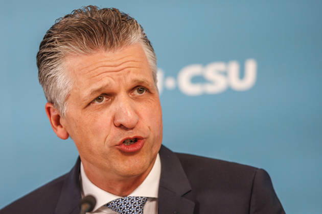 Statement before the CDU CSU parliamentary group meeting by Alexander Hoffmann, Deputy Chair of the CDU CSU parliamentary group in the Bundestag, and Thorsten Frei (CDU), Chair of the parliamentary group, speak during a statement before the parliamentary group meetings on October 13, 2026, in Berlin, Berlin, Berlin, Germany, Reichstag