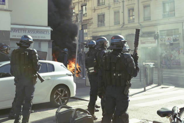 Student protest continues in Lyon LYON, FRANCE - OCTOBER 13: Police take security measures as students march during a demonstration over education funding in Lyon, France on October 13, 2026. Thousands of students and educational staff marched across the city as part of a nationwide day of strikes and school blockades demanding increased resources and structural reforms in national education. Laurent Vlad Anadolu Lyon France. Editorial use only. Please get in touch for any other usage.  Copyright: x2026xAnadoluxLaurentxVladx