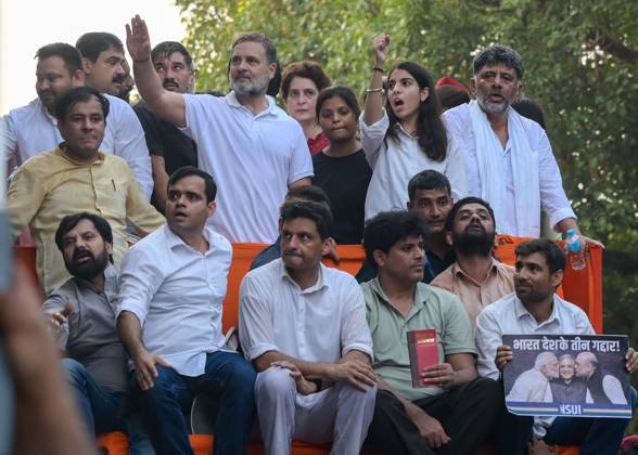 October 12, 2026, New Delhi, India: NEW DELHI, INDIA, OCTOBER 12, 2026: Congress leaders Rahul Gandhi and Priyanka Gandhi Vadra take part in a protest march from Barakhamba Road towards the Supreme Court in New Delhi, demanding the resignation of Chief Election Commissioner Gyanesh Kumar over alleged irregularities in the Special Intensive Revision (SIR) of electoral rolls. The Election Commission denies wrongdoing. New Delhi India - ZUMAq101 20261012_zna_q101_209 Copyright: xVishalxKapoorx