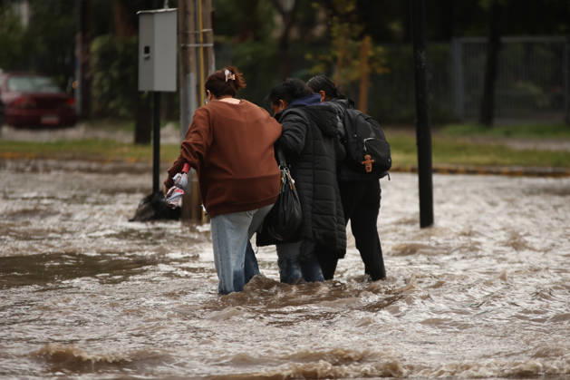 Santiago, October 13, 2026 Flooding in the Nuble subway underpass following this afternoon s thunderstorm in the Metropolitan Region Claudio Caceres Aton Chile, Santiago, Chile Aton 1199613  Copyright: CLAUDIOxCACERES ATONxCHILE