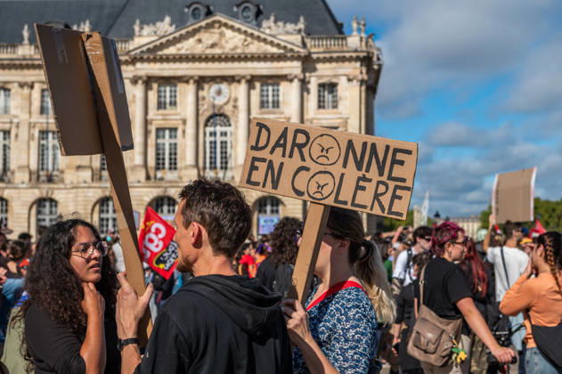October 13, 2026, Bordeaux, Nouvelle-Aquitaine, France: High school students are protesting all over France, particularly here in Bordeaux. Their grievances are as follows: a shortage of staff, overcrowded class schedules, dilapidated infrastructure, a stressful college counseling process (career guidance), and deteriorating learning conditions. Bordeaux France - ZUMAh207 20261013_zip_h207_007 Copyright: xFabricexHebertx