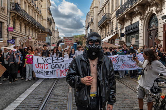 October 13, 2026, Bordeaux, Nouvelle-Aquitaine, France: High school students are protesting all over France, particularly here in Bordeaux. Their grievances are as follows: a shortage of staff, overcrowded class schedules, dilapidated infrastructure, a stressful college counseling process (career guidance), and deteriorating learning conditions. Bordeaux France - ZUMAh207 20261013_zip_h207_068 Copyright: xFabricexHebertx
