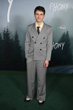 Los Angeles , CA: - OCTOBER 13: Sam Nivola at the Los Angeles premiere of Hulu s Phony at Pacific Design Center on October 13, 2026 Credit: Michael Mattes USA - ZUMAa123 20261013_zaa_a123_144 Copyright: xAdMediax