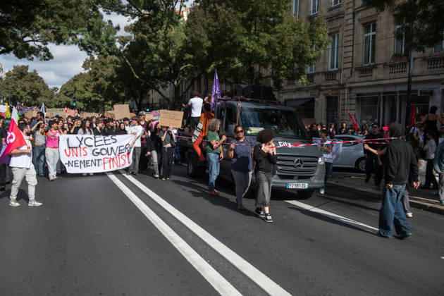 High School Stdent Mobilisation - Bordeaux High school students march with placards through the streets of Bordeaux, France on October 13, 2026, during Act V of the high school student mobilisation against education reforms. Photo by Fabrice Sapte ABACAPRESS.COM Bordeaux France Copyright: xSaptexFabrice ABACAx