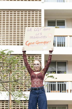 High School Student Mobilisation - Toulouse A young woman holding a placard, the CGT alongside the workers. General strike!., with a block of flats in the background. Act V of the secondary school and university students protests. Young people and the world of work are continuing their joint mobilisation and demands for adequate resources for education, better study conditions, an end to student precariousness, and access to housing. France, Toulouse, 13 October 2026. Photo by Patricia Huchot-Boissier AbacaPress.com. TOULOUSE OCCITANIE France  Copyright: xHuchot-BoissierxPatricia ABACAx